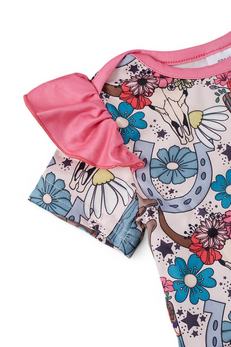 Horseshoe-Cowskull printed baby gown.
