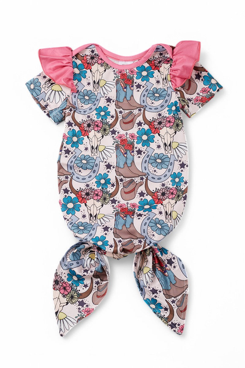 Horseshoe-Cowskull printed baby gown.