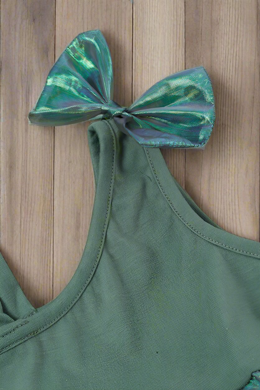 Cold shoulder dress w/ metallic tulle in Green