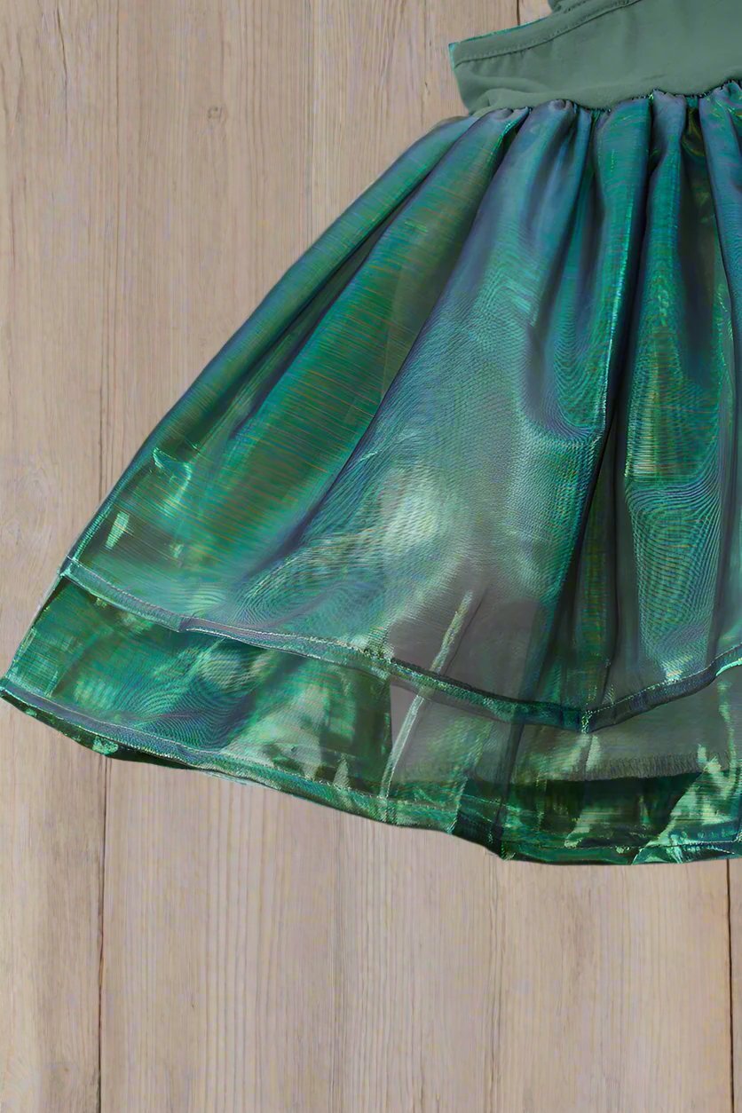 Cold shoulder dress w/ metallic tulle in Green