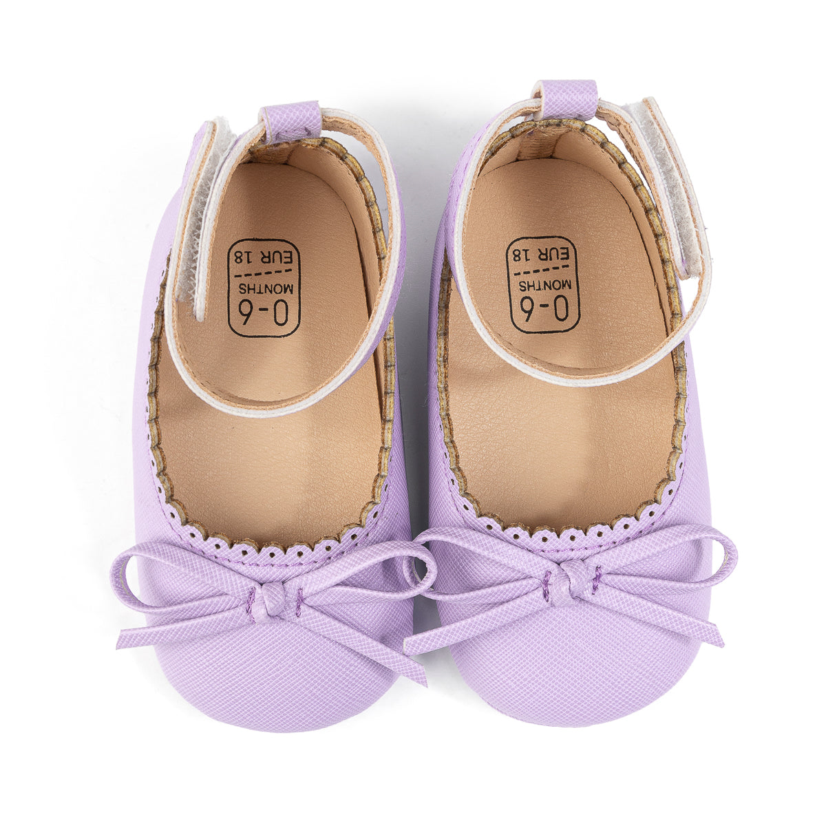 Lavender front bow baby shoes. CG5364