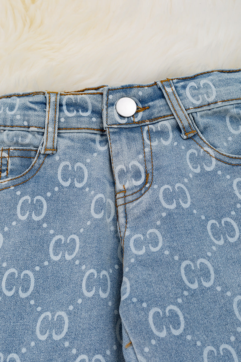 Lt.blue bootcut denim pants.