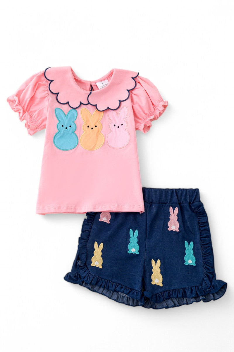 Hanging with my peeps! Applique pink top & cute shorts.
