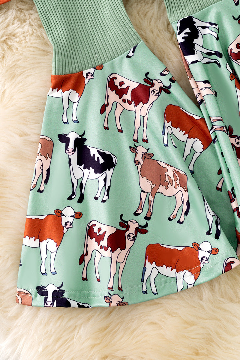 Multi-Cow printed girls tunic & bell bottoms. OFG50912