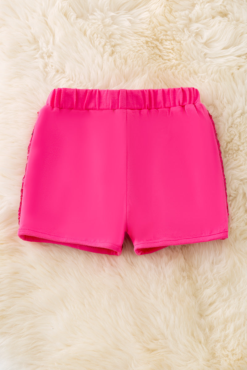 Girl front sequins shorts. Available in 3 colors.