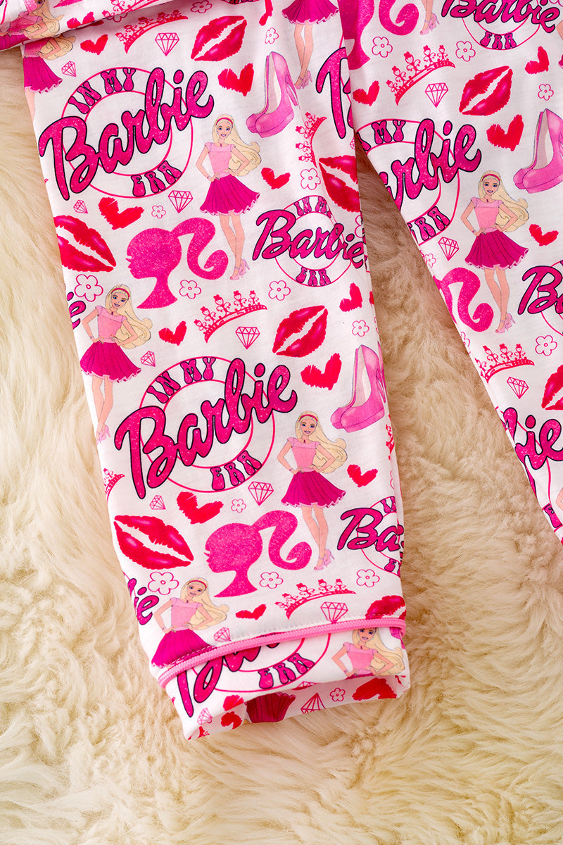 Bar** kiss printed pajamas set.