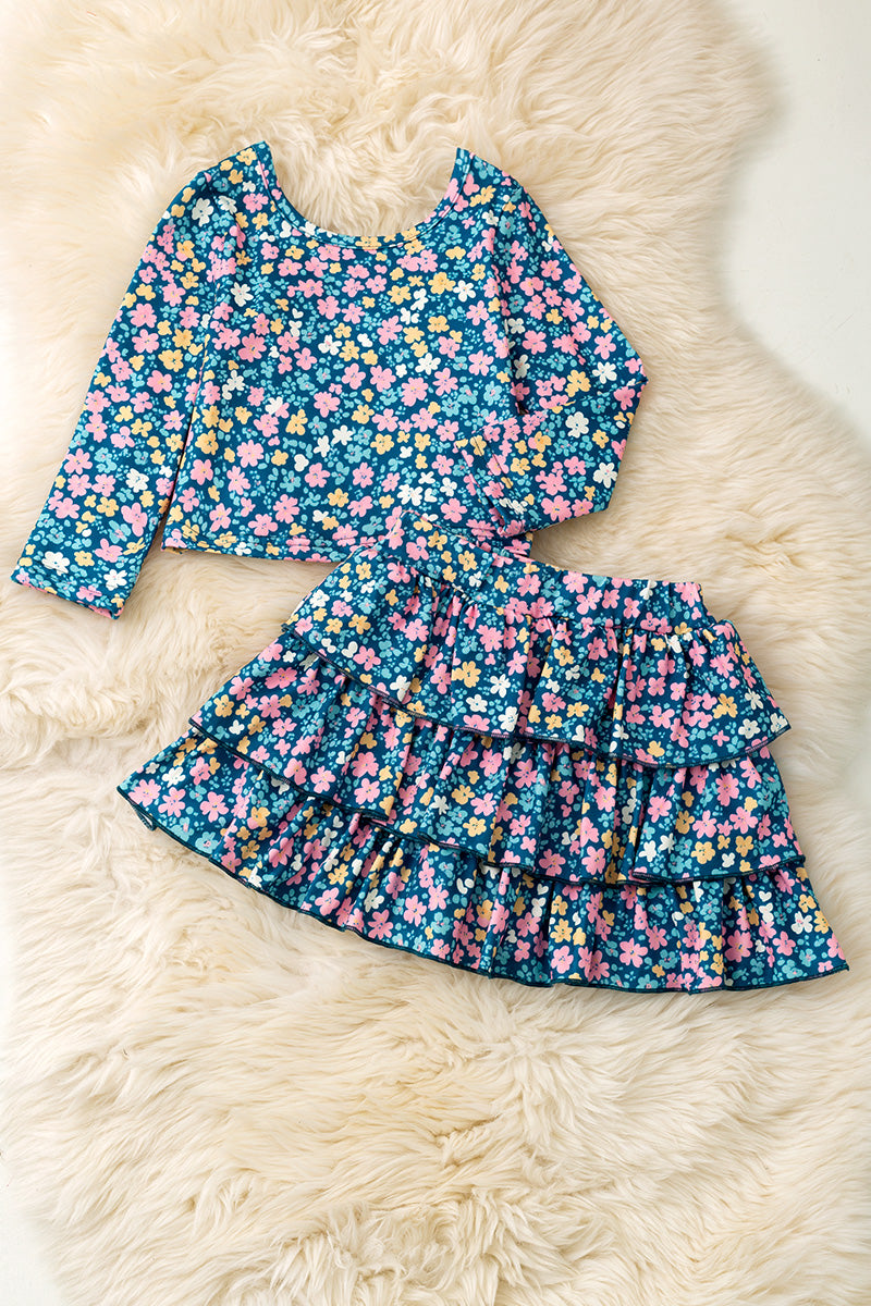 Floral printed long sleeve crop top & ruffle layered skort.
