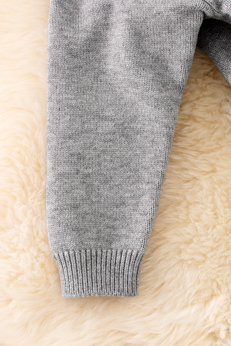 Gray sequins cardigan with sequins bow.