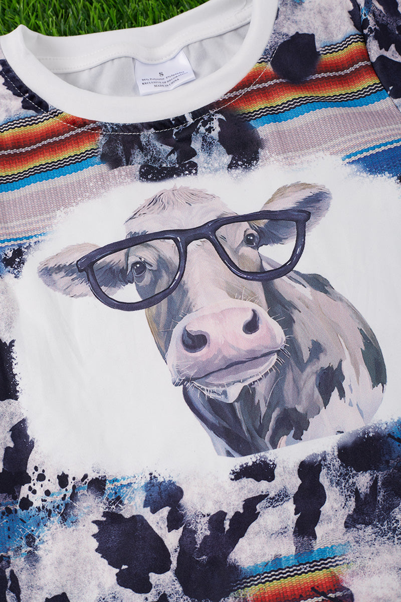 Cow w/ glasses printed tee shirt