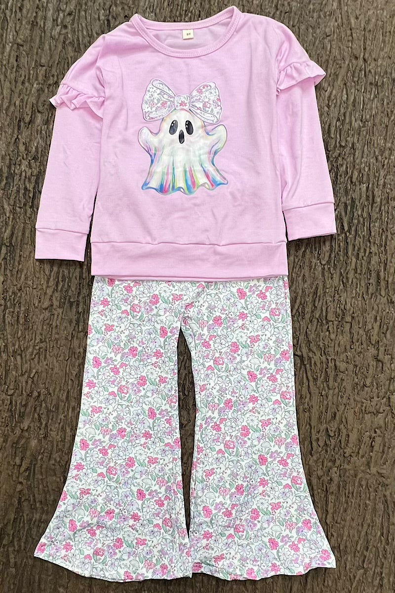 Ghost printed on lilac sweatshirt and floral pants.GLP0505-16-MON