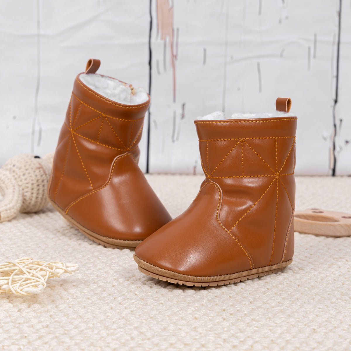 Girls pleather baby boots with sherpa inside. CG5416