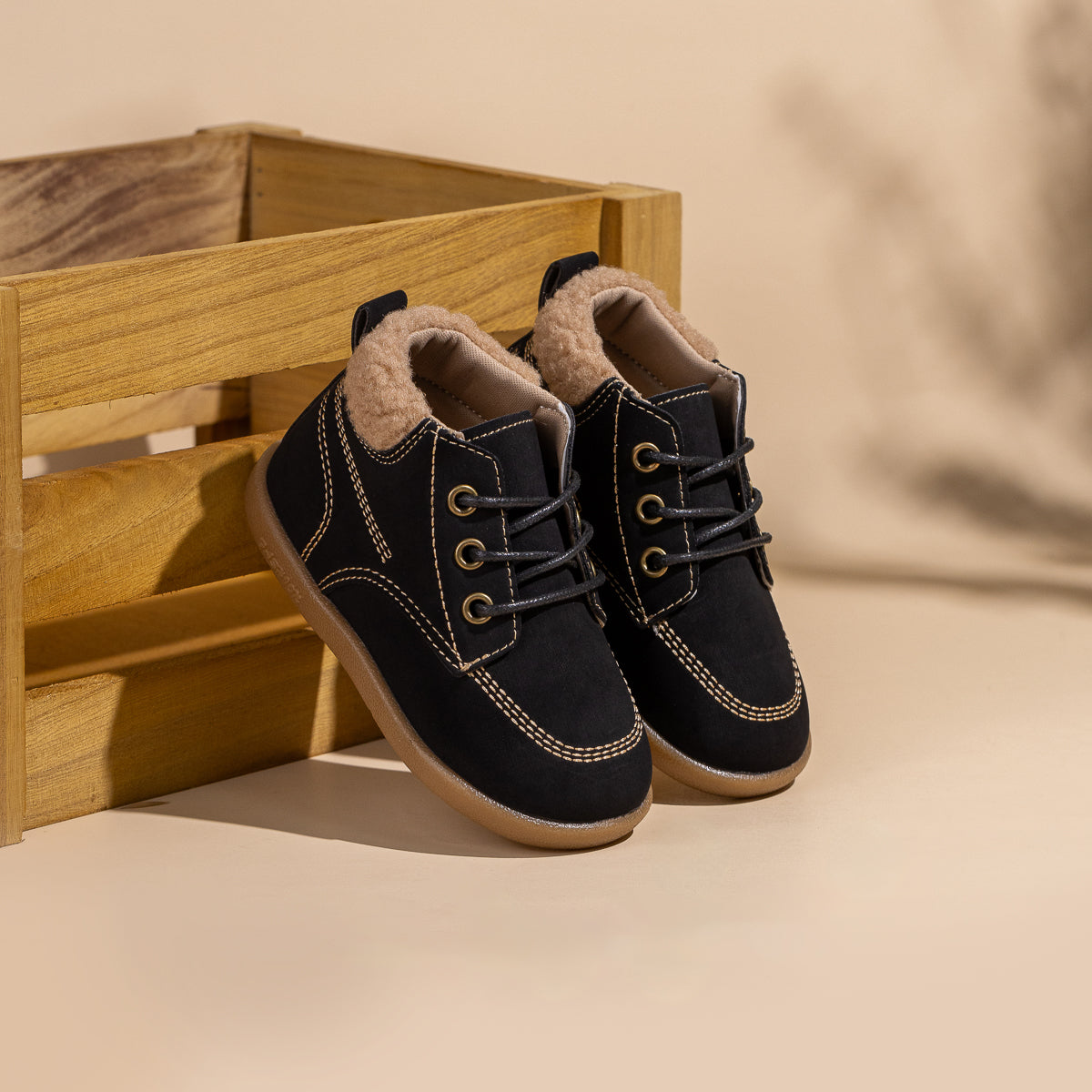 Faux suede cute unisex boots. CG5160