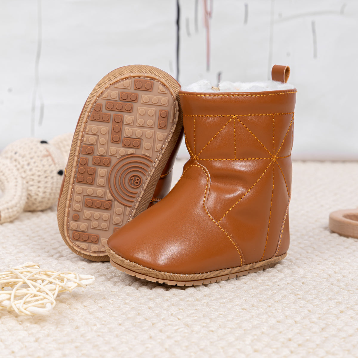 Girls pleather baby boots with sherpa inside. CG5416