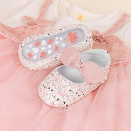 Bunny printed girls baby shoes. CG5354