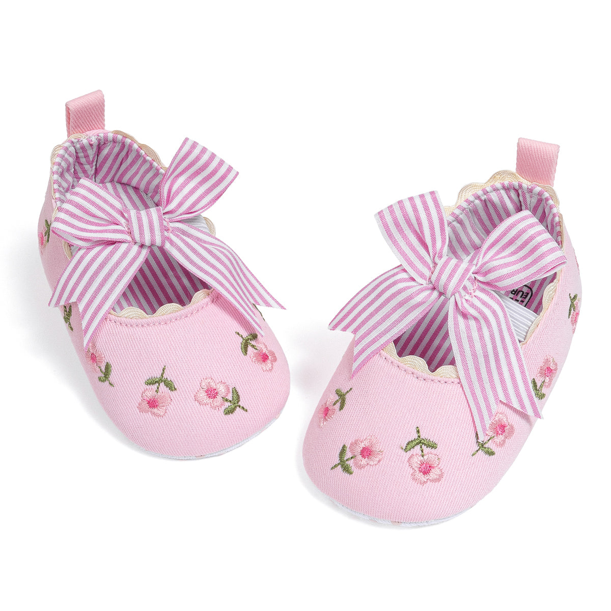 Embroidered girls baby shoes with front bow.