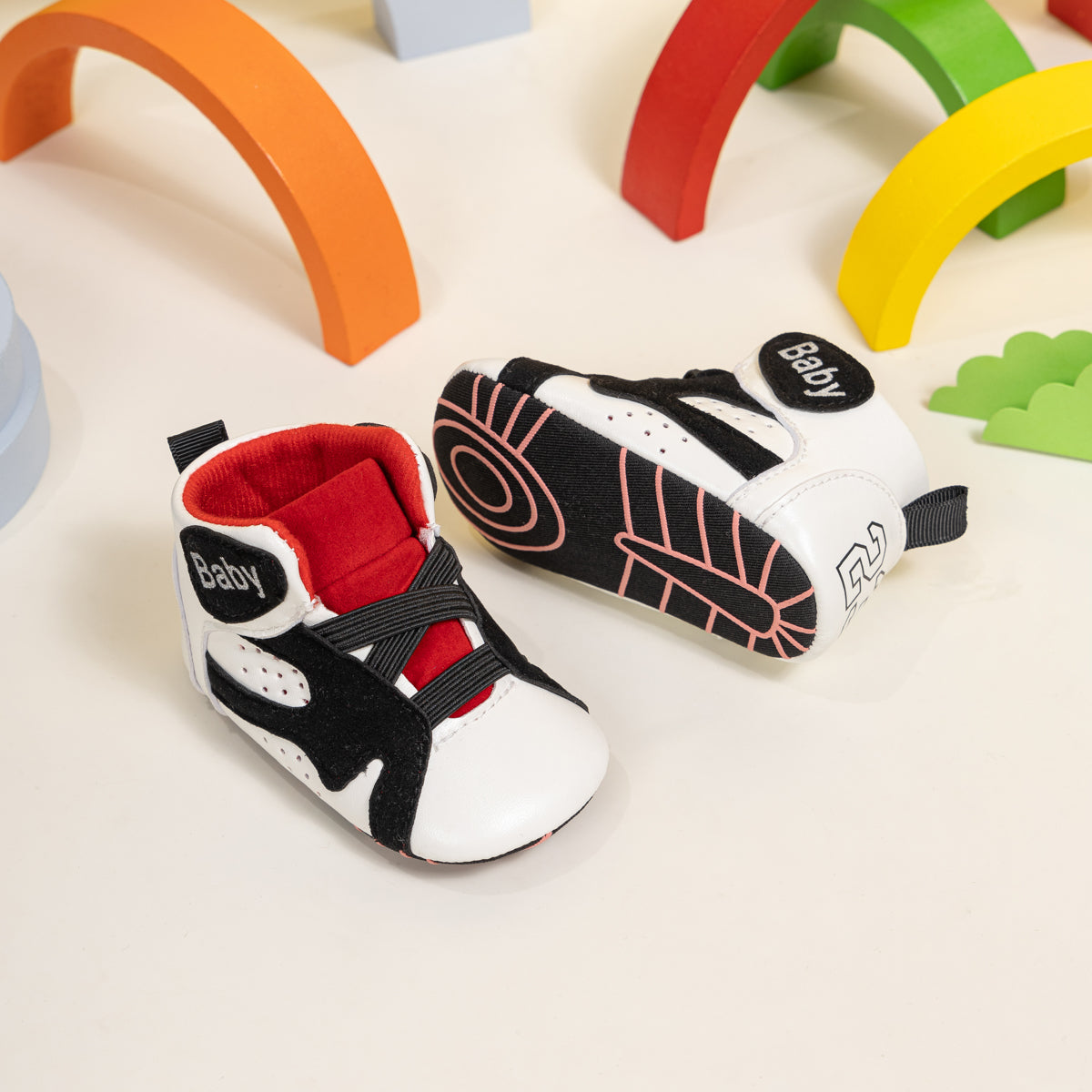 Boys baby tennis shoes, available in 3 colors. PT5139