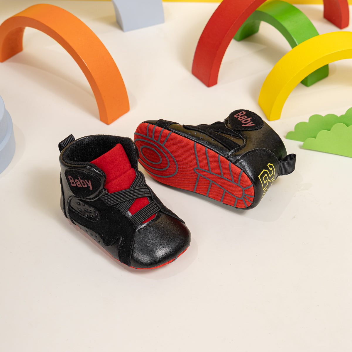 Boys baby tennis shoes, available in 3 colors. PT5139