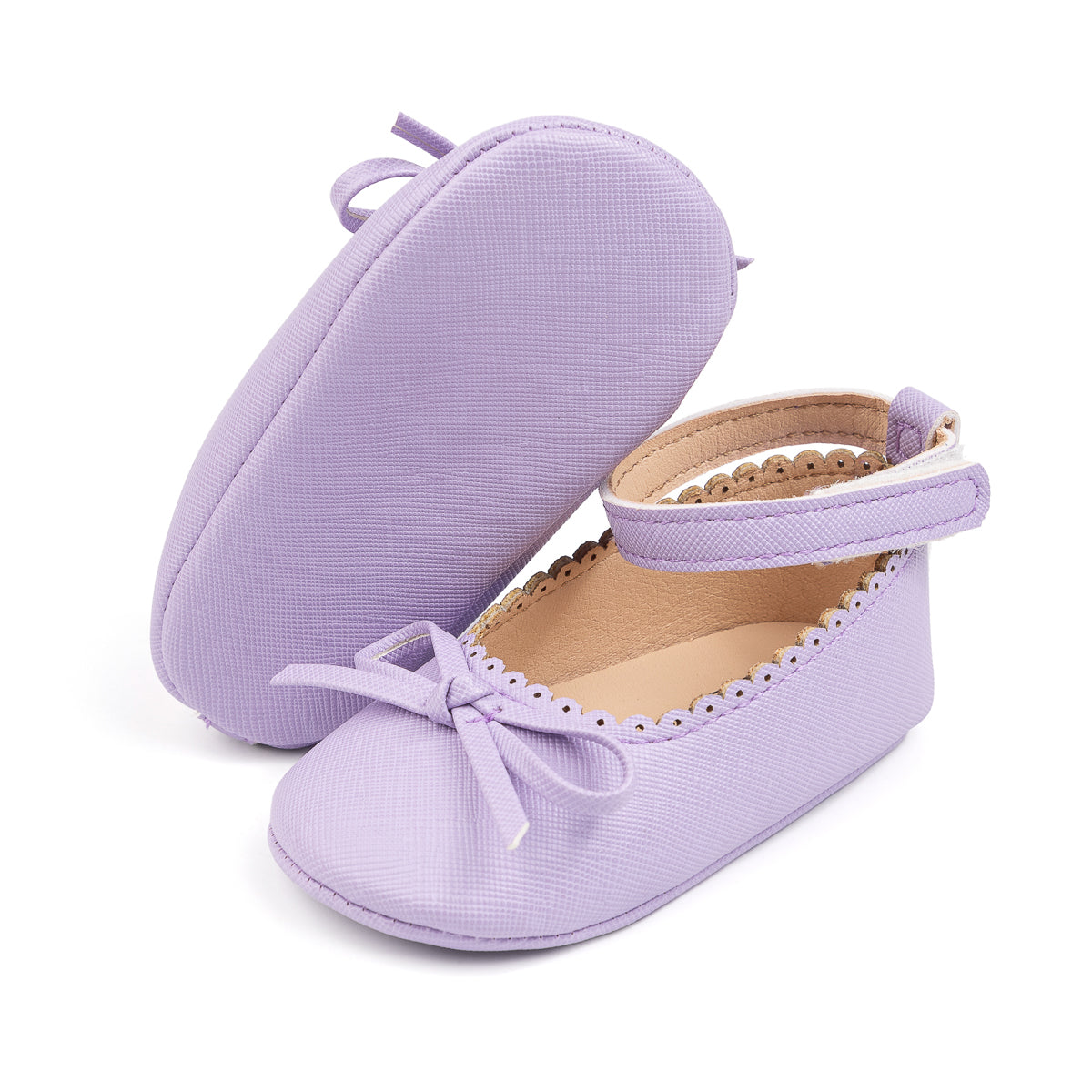 Lavender front bow baby shoes. CG5364