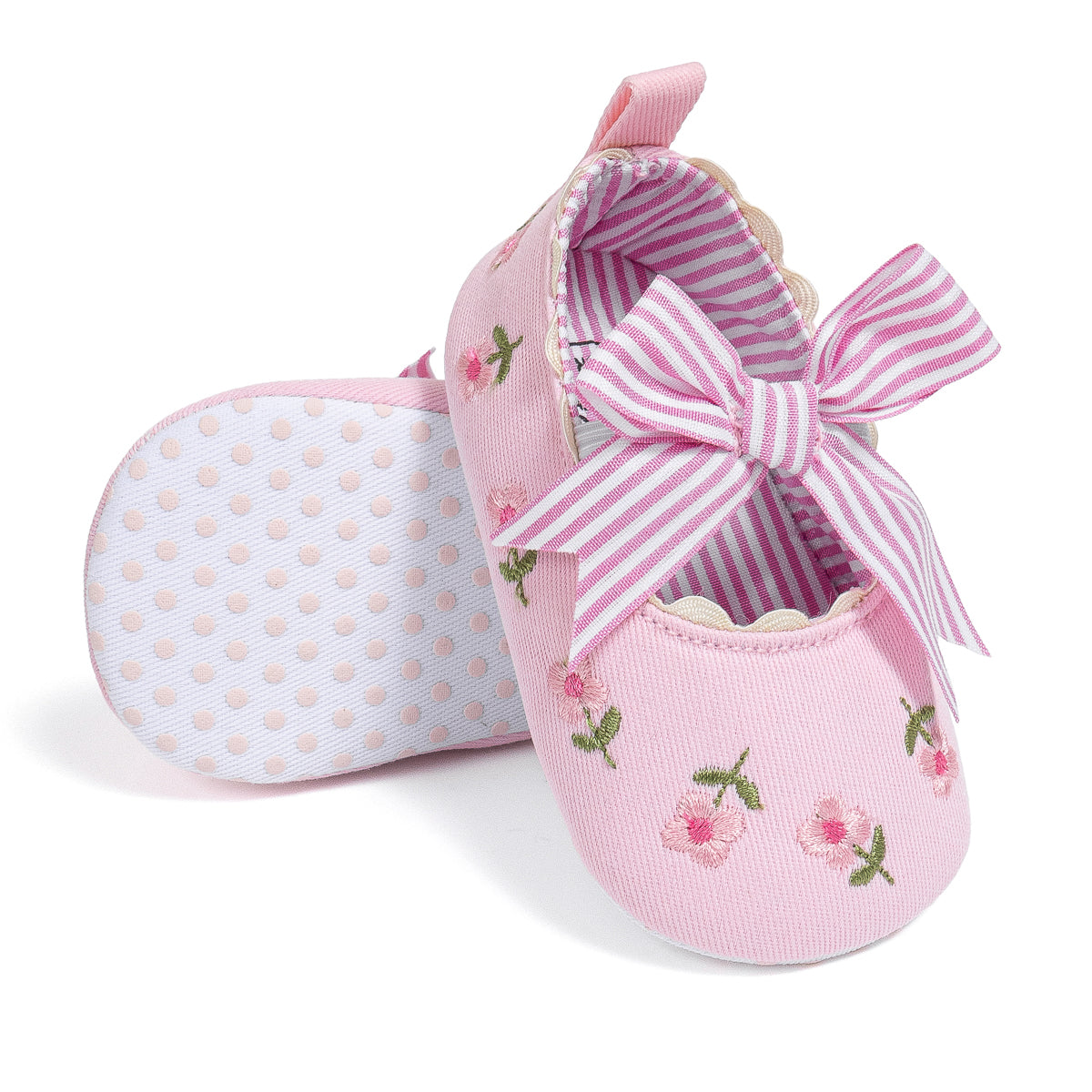 Embroidered girls baby shoes with front bow.