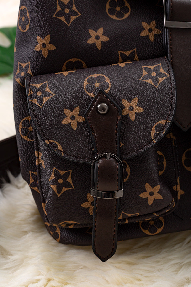 11-inch height pleather backpacks. Available in 4 colors.-