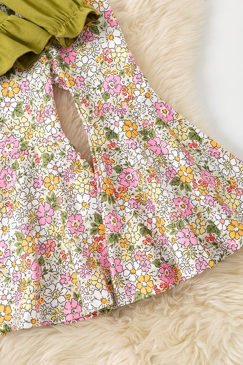 "Fall Vibes" Green embroidered top w/ruffle hem and floral bell bottoms. OFG61402 AMY