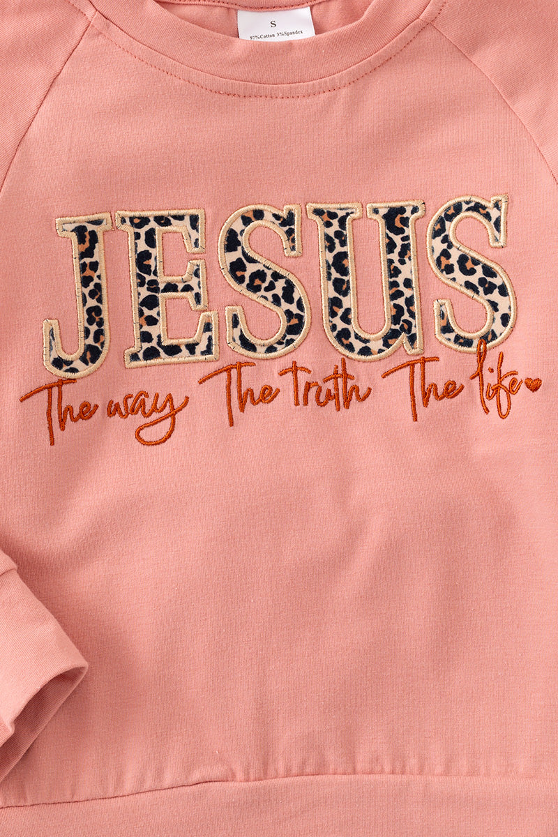 Jesus The way the truth the life" Cameo embroidered sweatshirt and animal printed bottoms. OFG61395 mon