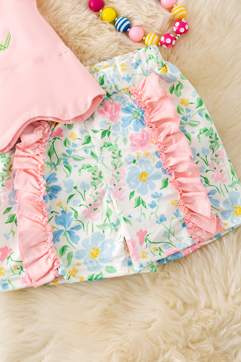 Chicken applique scalloped hem top and floral ruffle shorts. OFG50357