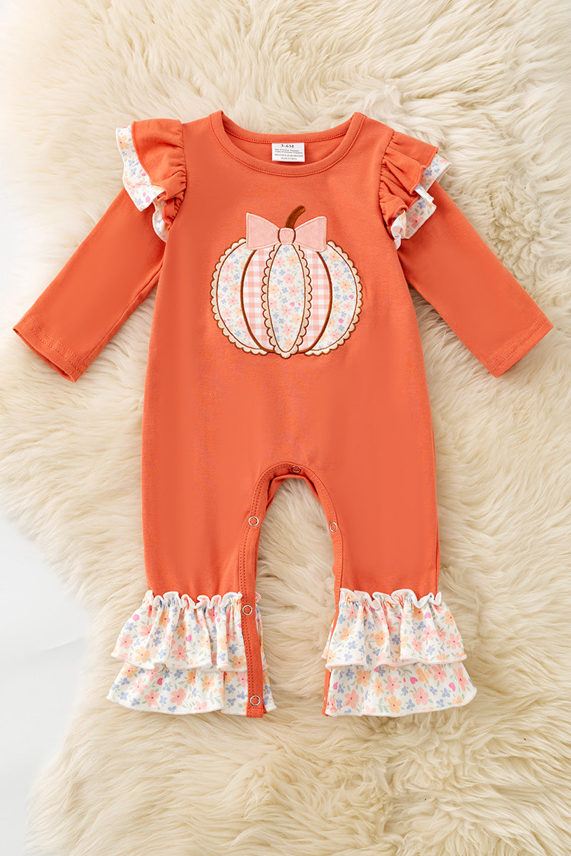 Orange baby romper w/ floral applique pumpkin & snaps. RPG62709