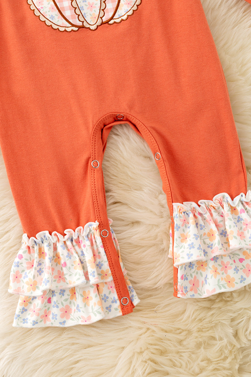 Orange baby romper w/ floral applique pumpkin & snaps. RPG62709