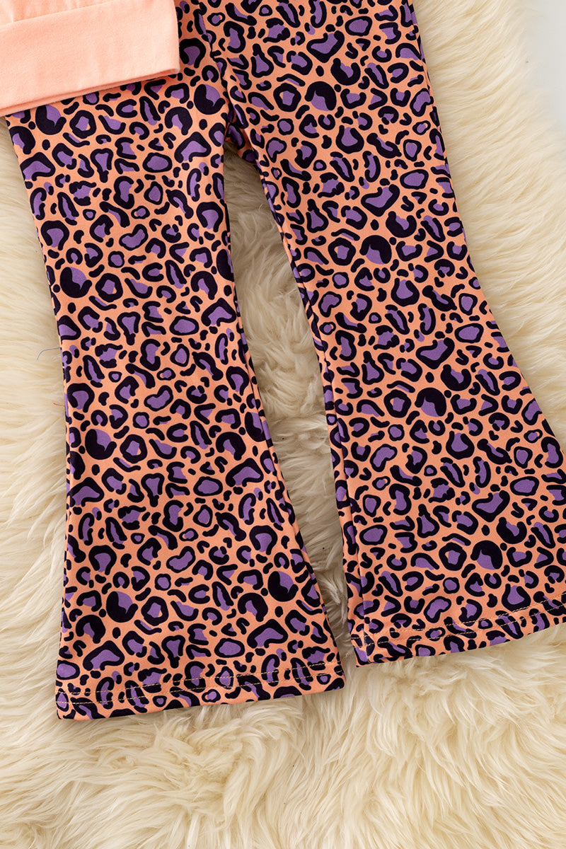 "Spooky Season" Coral applique sweatshirt with animal printed bell bottoms. OFG61728 -M-