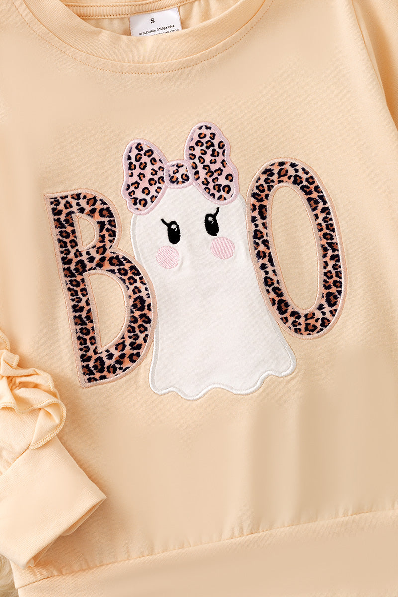 "Boo" Ghost application long sleeve top with ruffle sleeve and animal printed bells. OFG61764 -A-