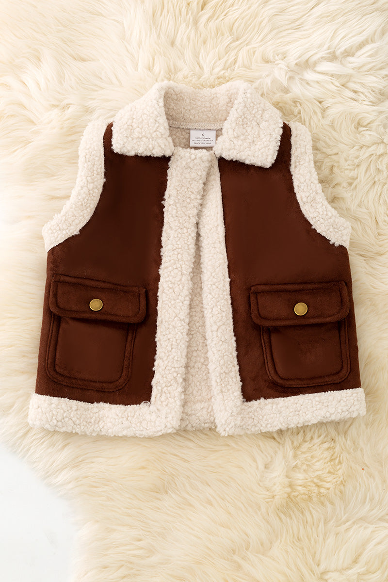 Chocolate brown sherpa vest w/pockets. TPG60370 -A-