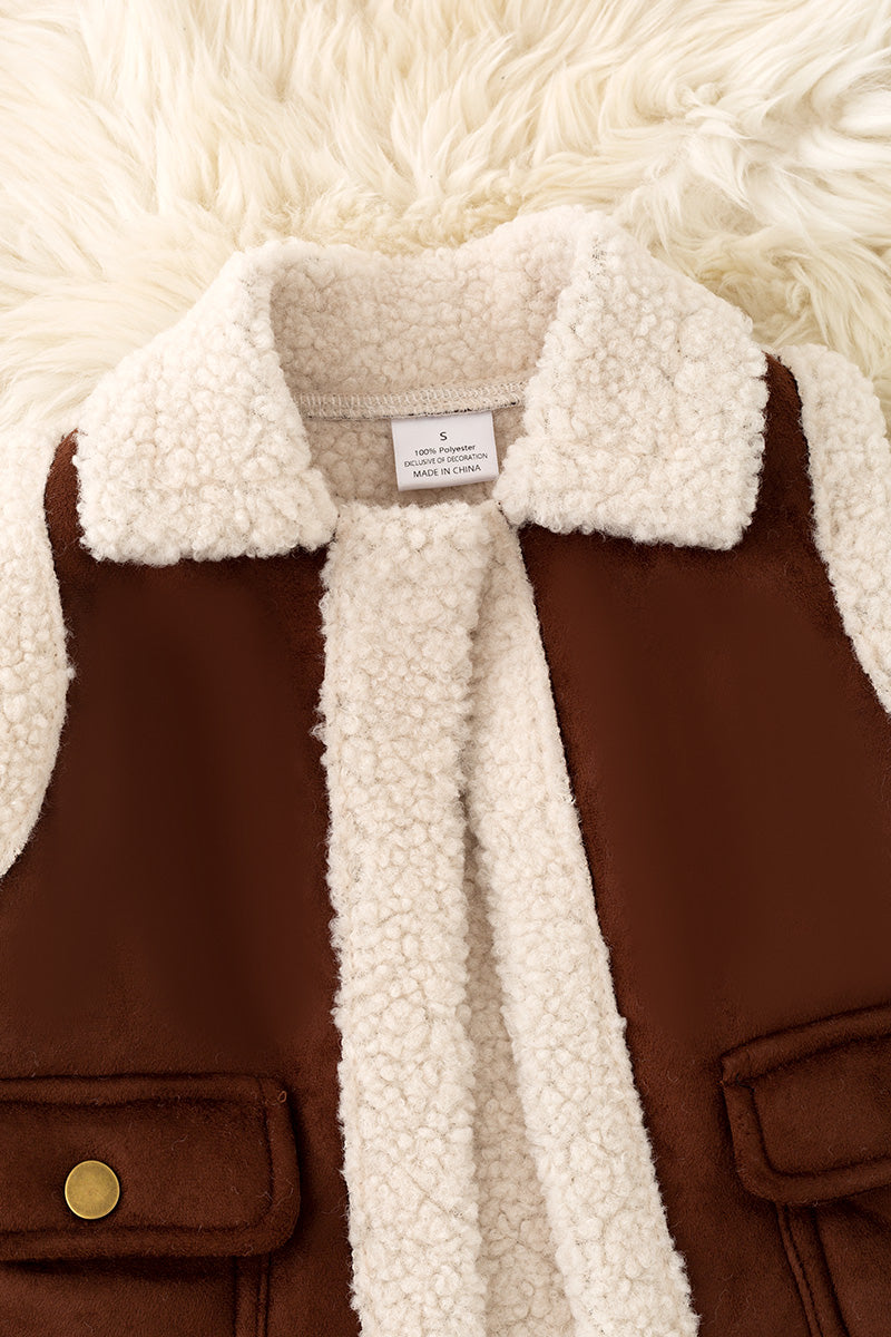 Chocolate brown sherpa vest w/pockets. TPG60370 -A-