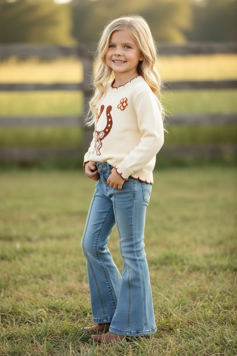 Horse shoe on cream knot pullover sweater w/moon stitch. TPG60491 -S-