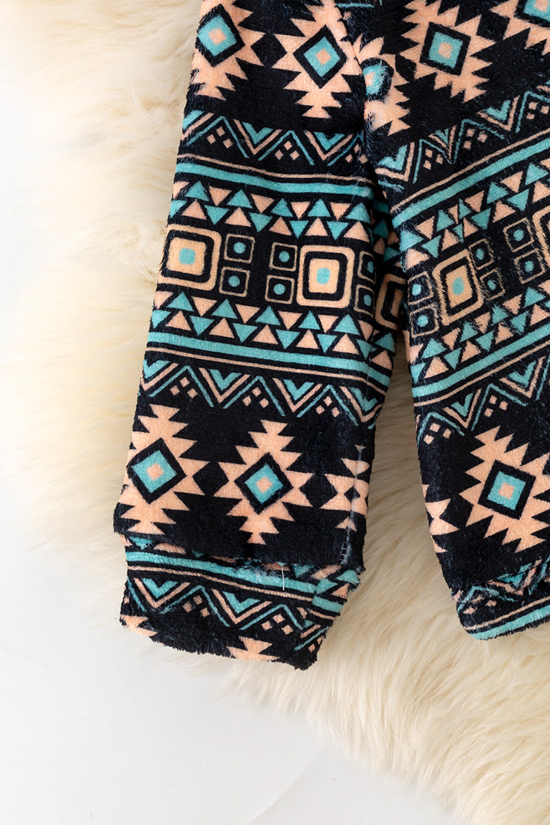Black & tan aztec printed pull over sweater. TPG60188 A-