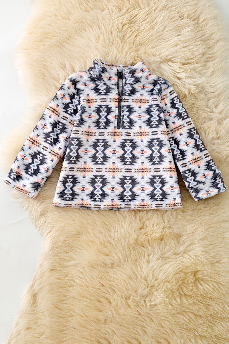 White & gray aztec printed pull over. TPG60187 M-