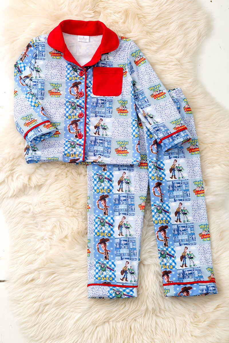 Character printed boys pajamas.