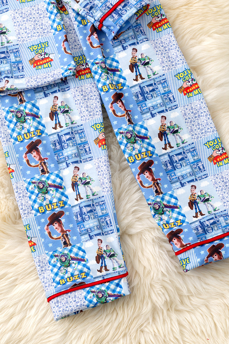 Character printed boys pajamas.