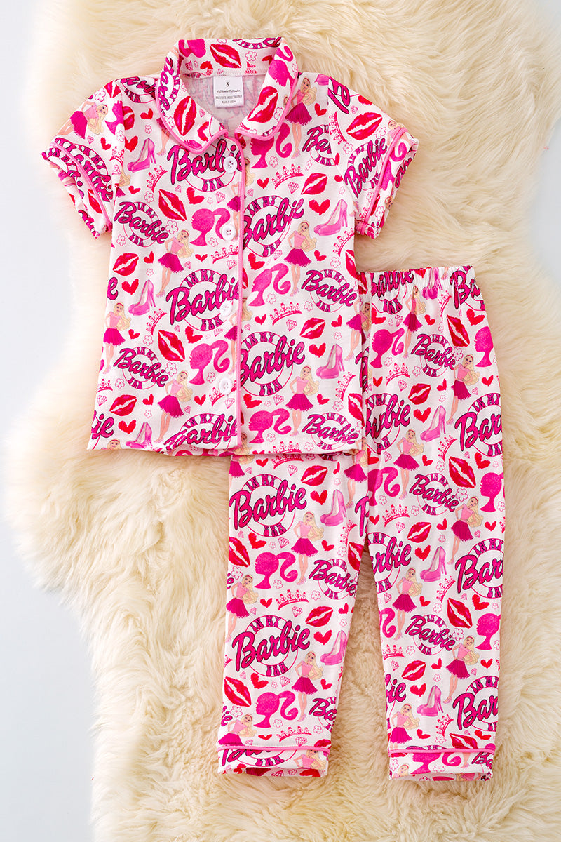 Bar** kiss printed pajamas set.