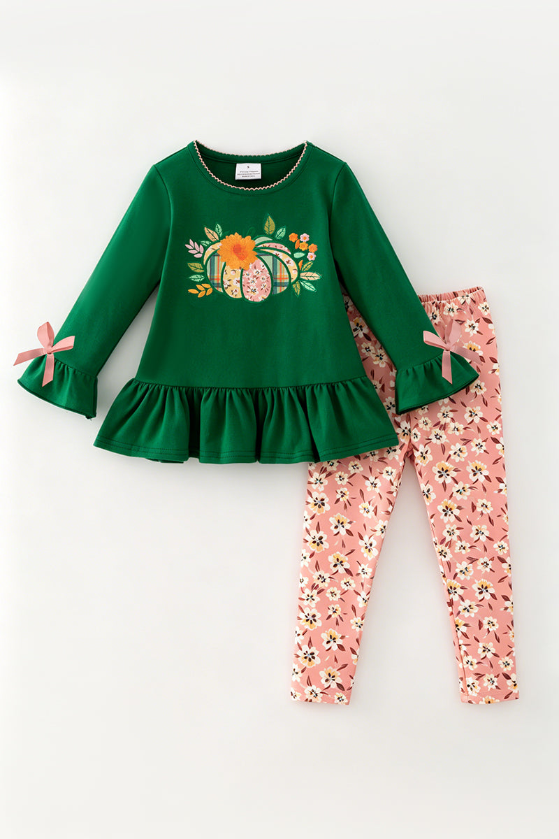 Dark green ruffle sleeve top and floral leggings. OFG61951 S-