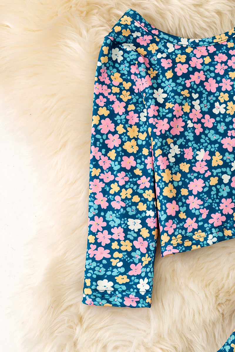 Floral printed long sleeve crop top & ruffle layered skort.