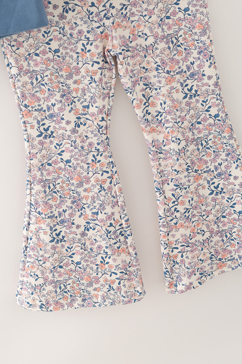 Cutest pumpkin in the patch. Blue top and floral bottoms. OFG62304 AMY