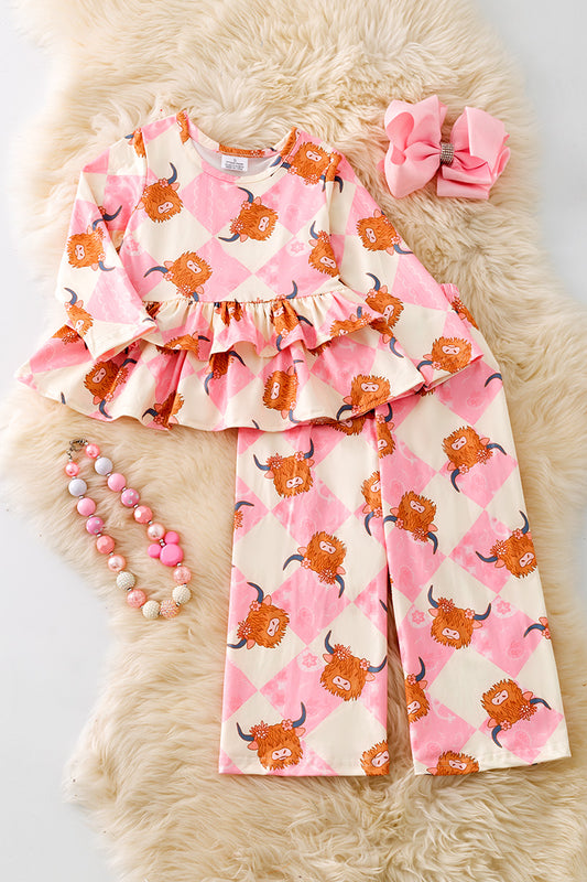 Highland cow printed ruffle tunic and wide cut pants. OFG51631