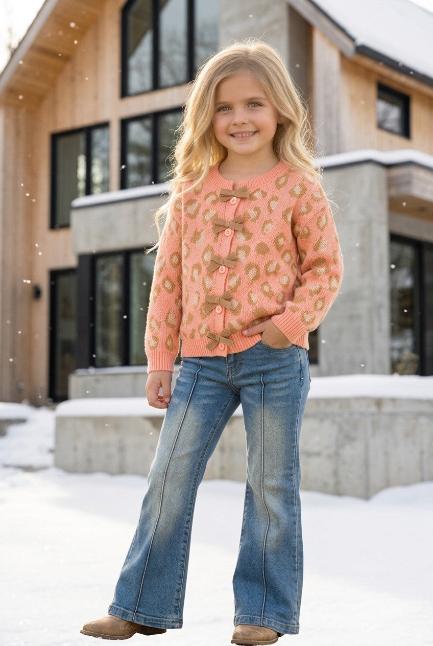 Coral animal print sweater w/front bows. TPG60522