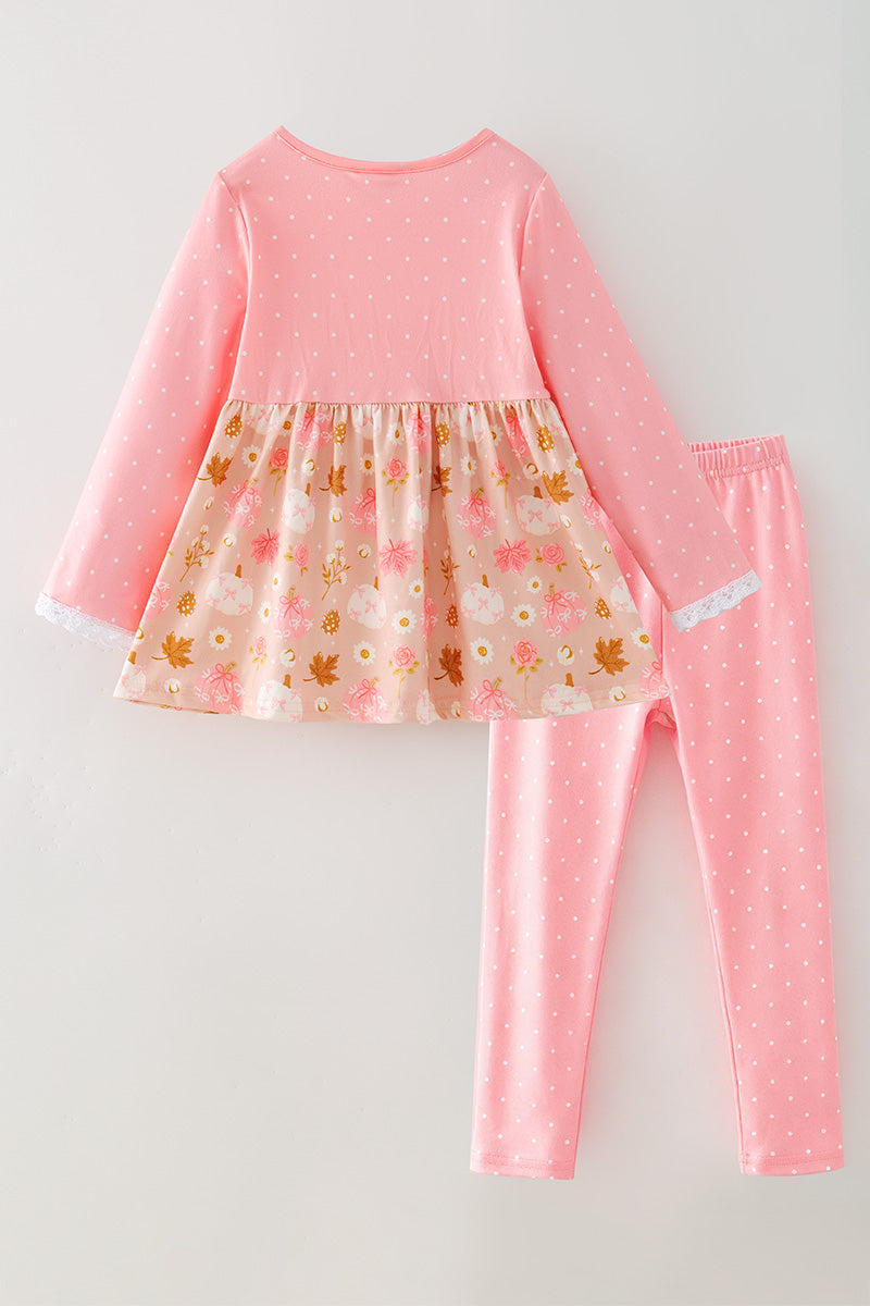 Pink polka dot tunic with pumpkin print and polka dot leggings. OFG62511