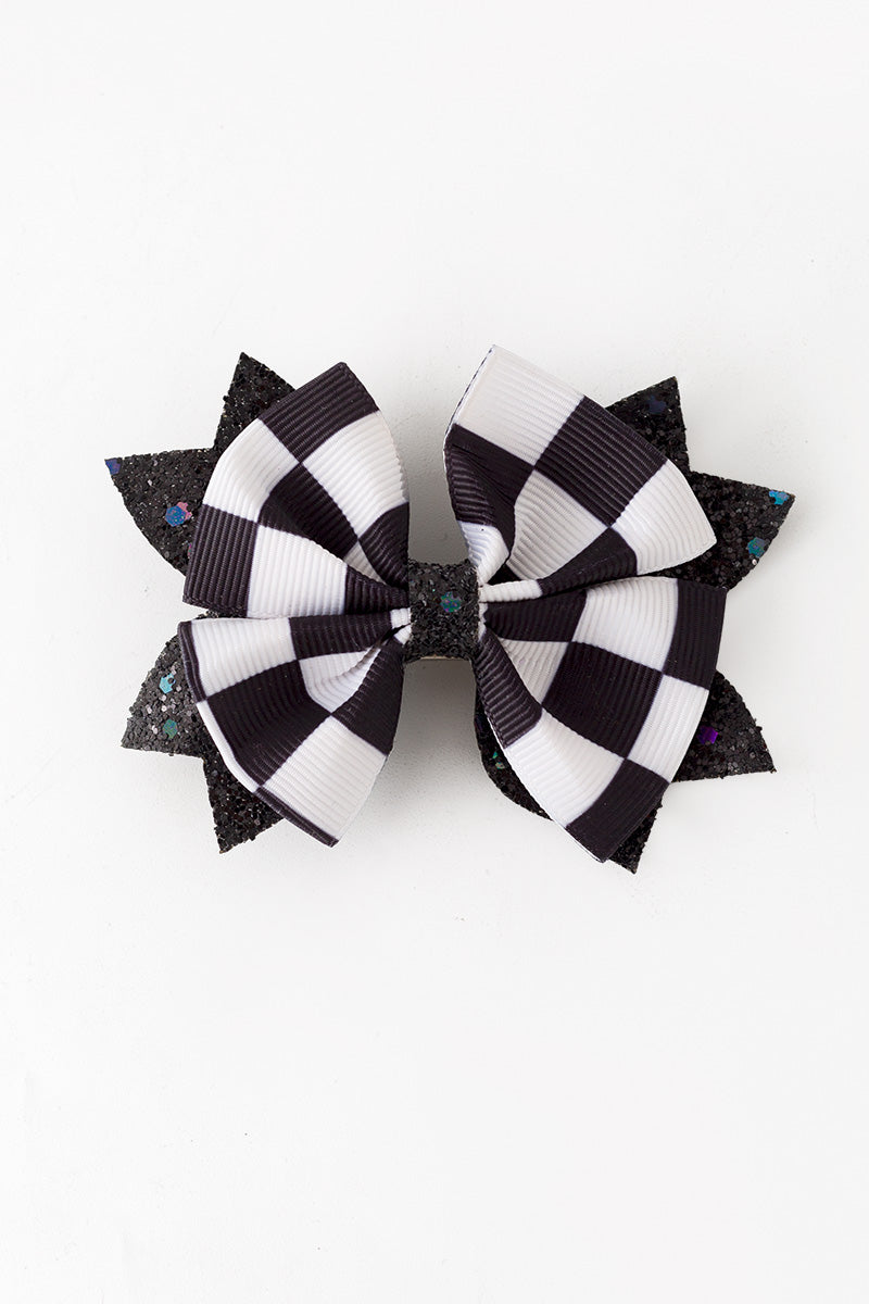 Cute 4 inch hair bows. Choose your favorite