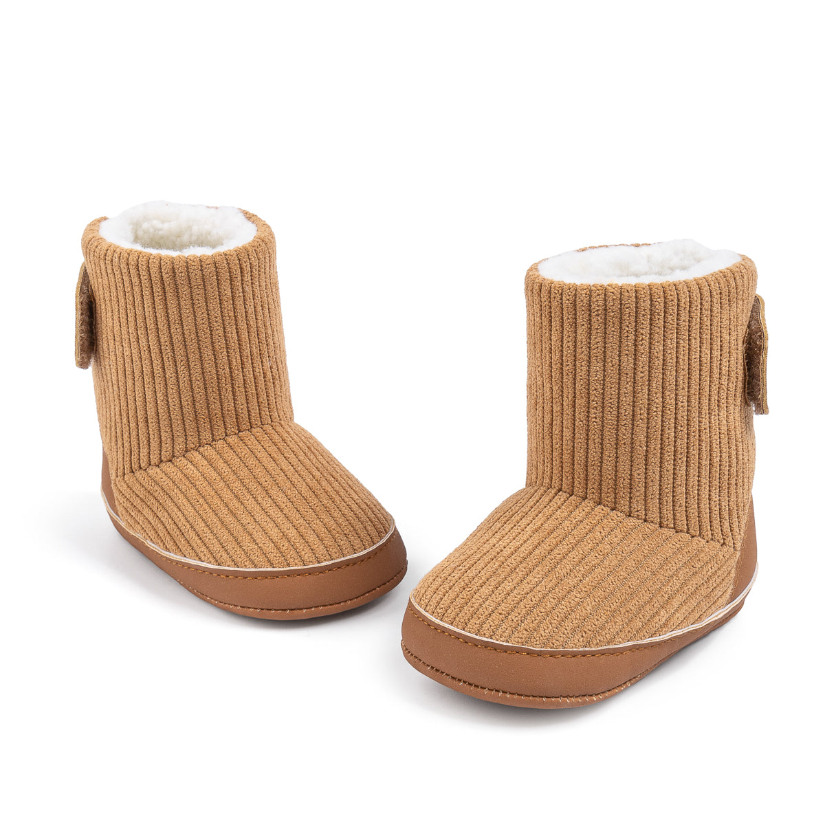 Inner sherpa ribbed baby boots. CG5406