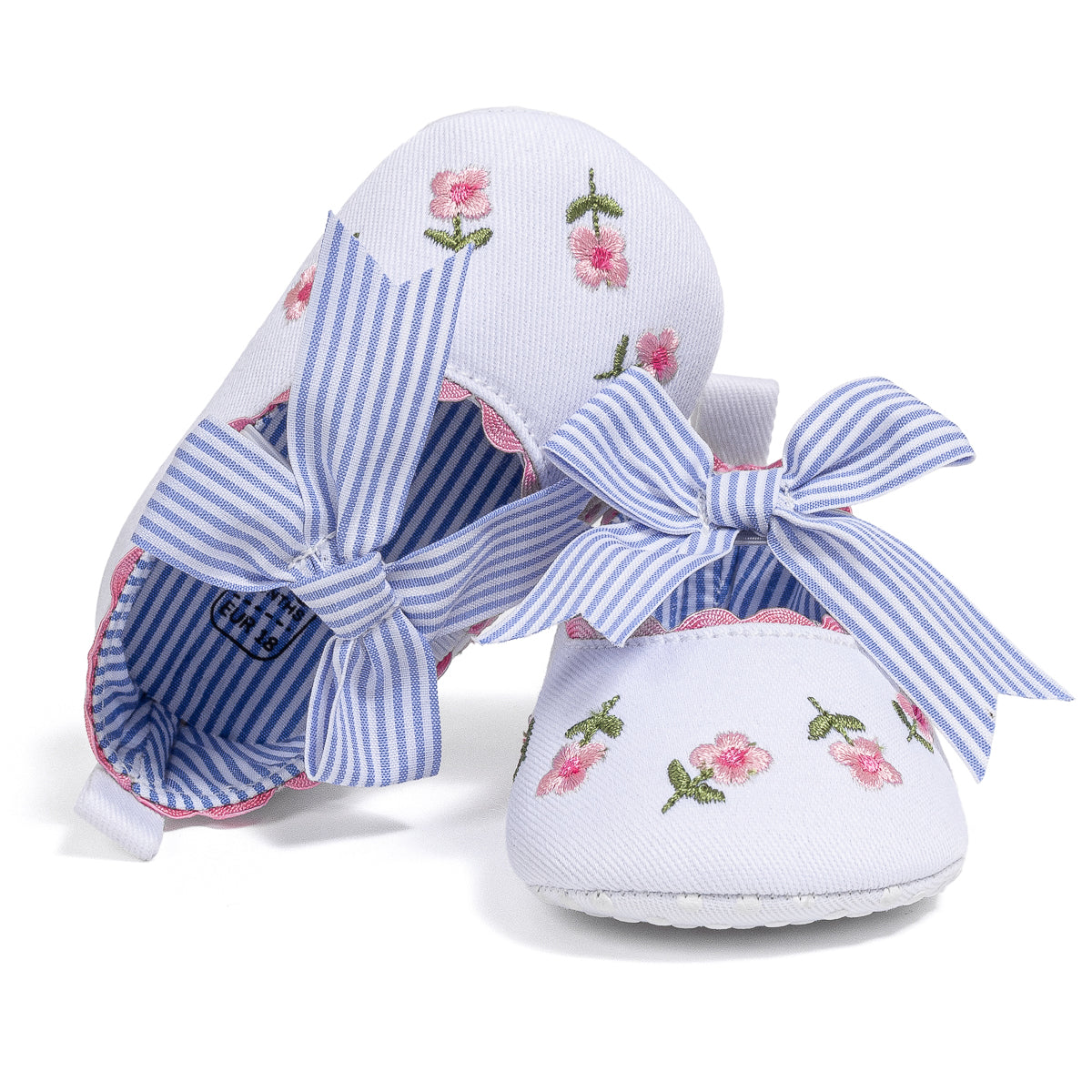 Embroidered girls baby shoes with front bow.