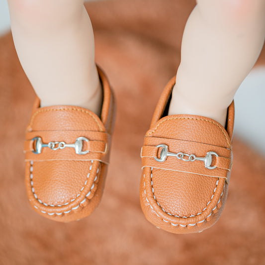 Super cute pleather baby shoe ! HMZ165
