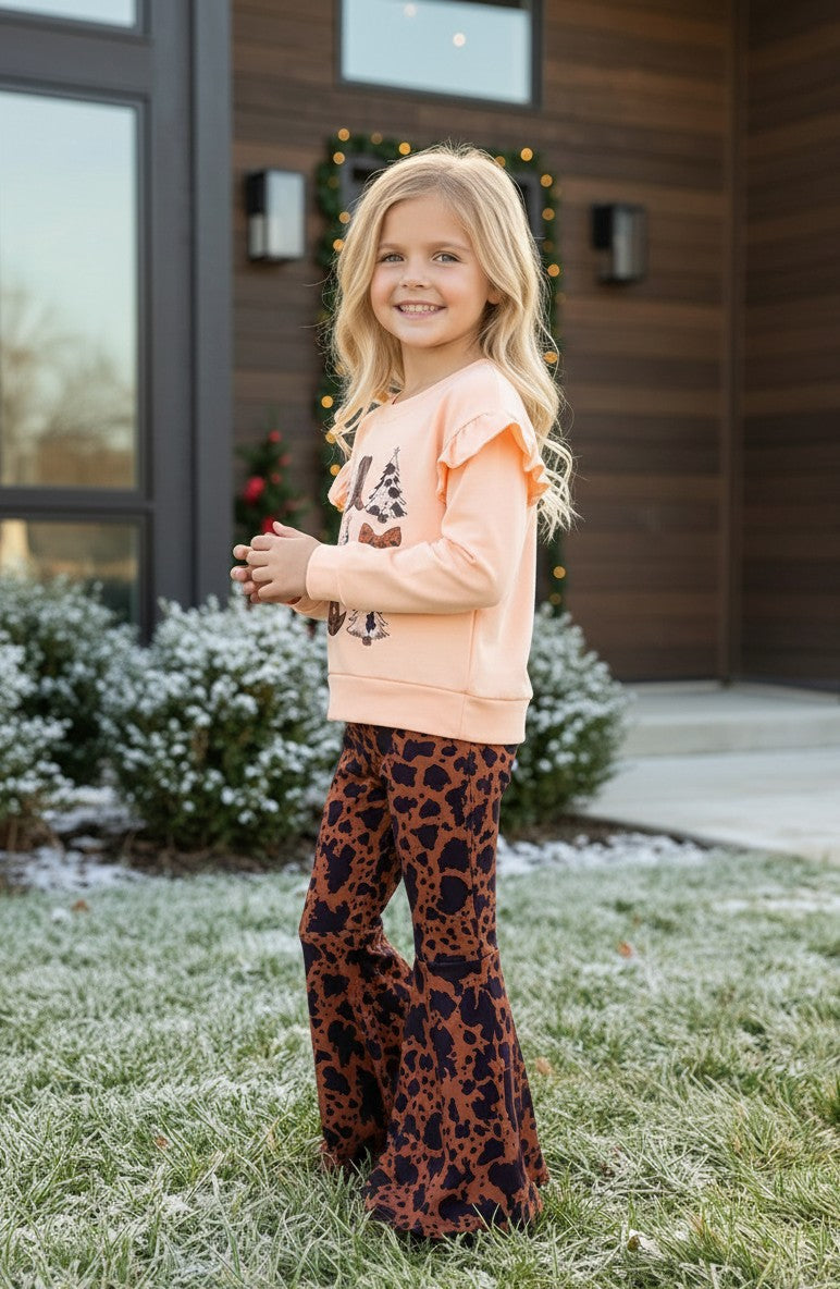 Cow printed Christmas tree printed sweatshirt & cow printed bell bottoms. OFG61139 -M-